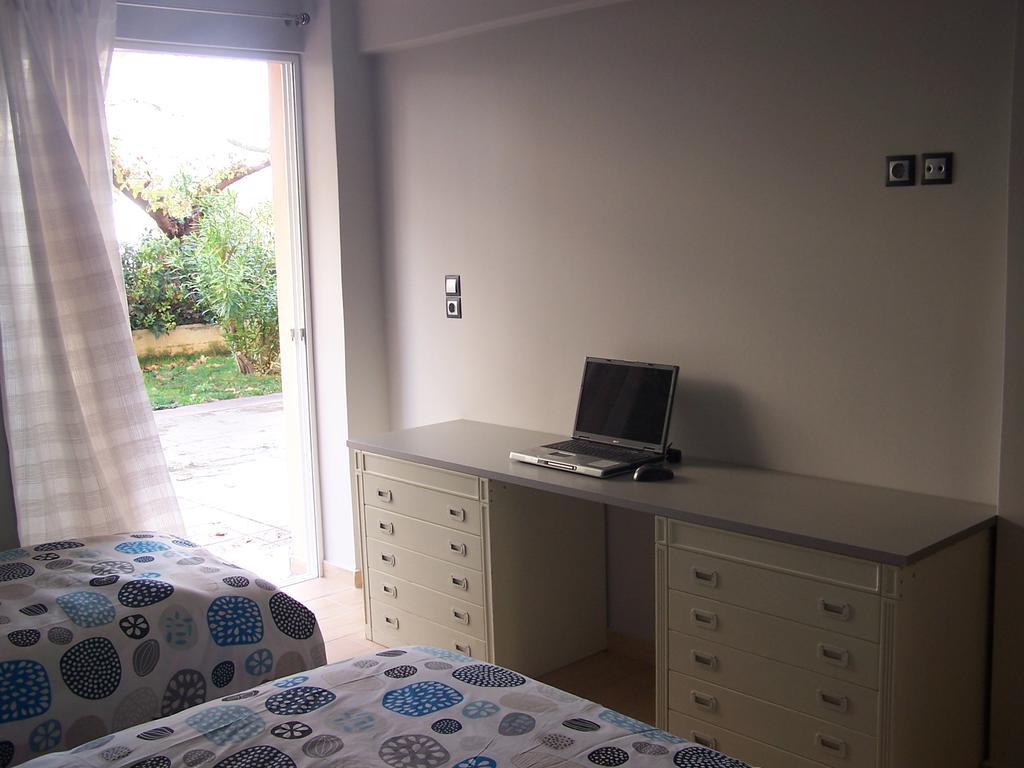 Athenian Apartment With Garden, Near Metro Station Chalandri Nu 3 Bagian luar foto