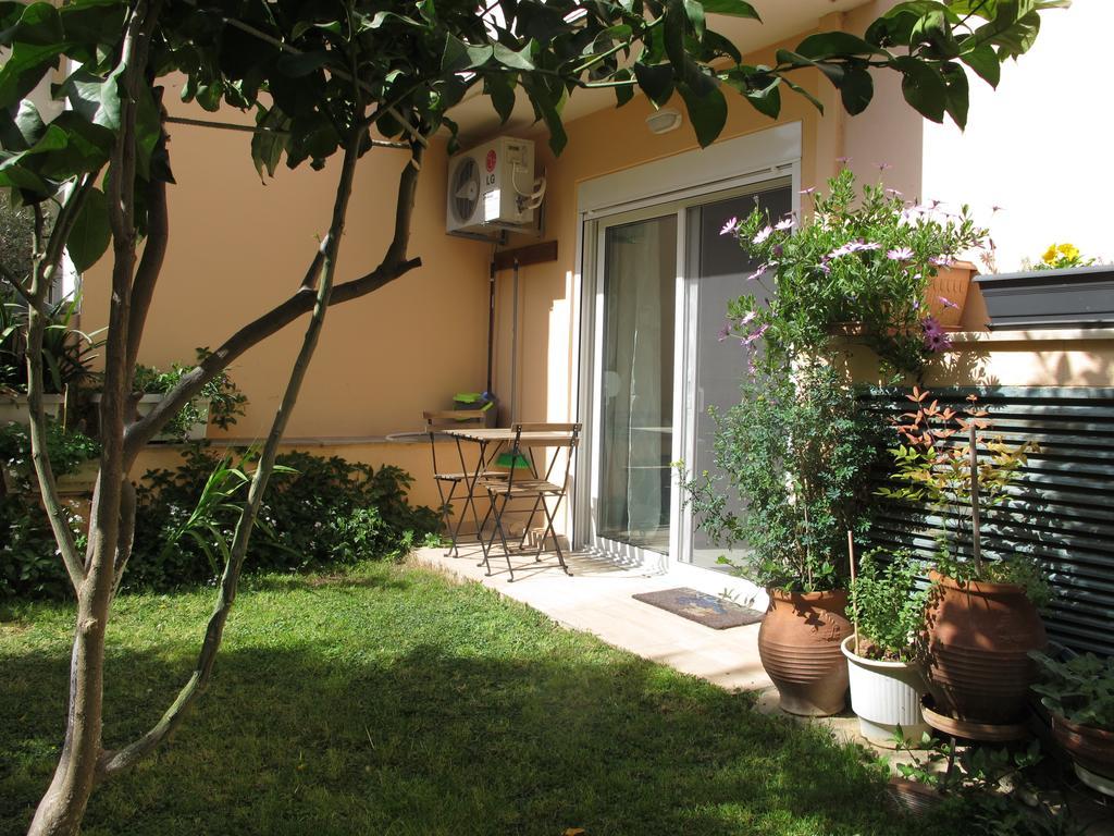 Athenian Apartment With Garden, Near Metro Station Chalandri Nu 3 Bagian luar foto